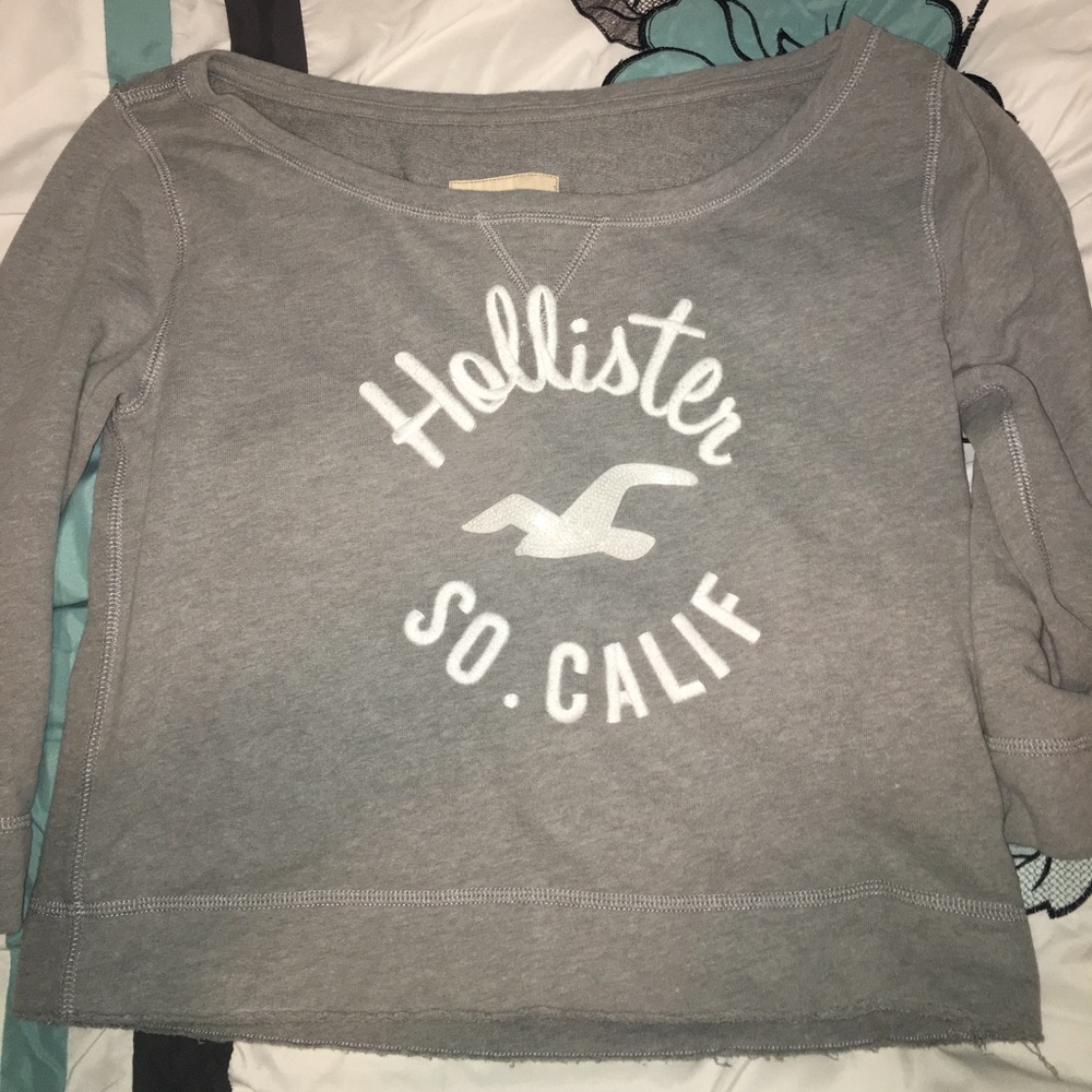 Hollister sweater