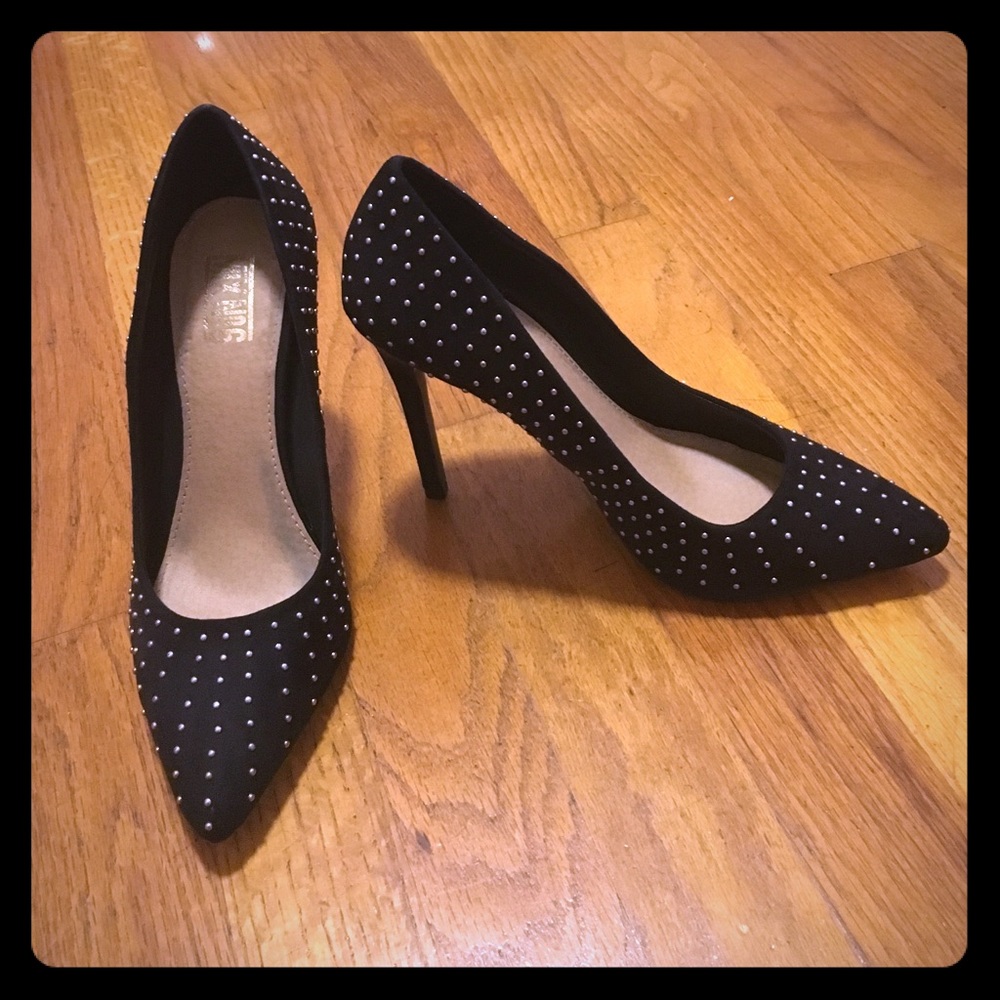 Sexy black heals with gold studs