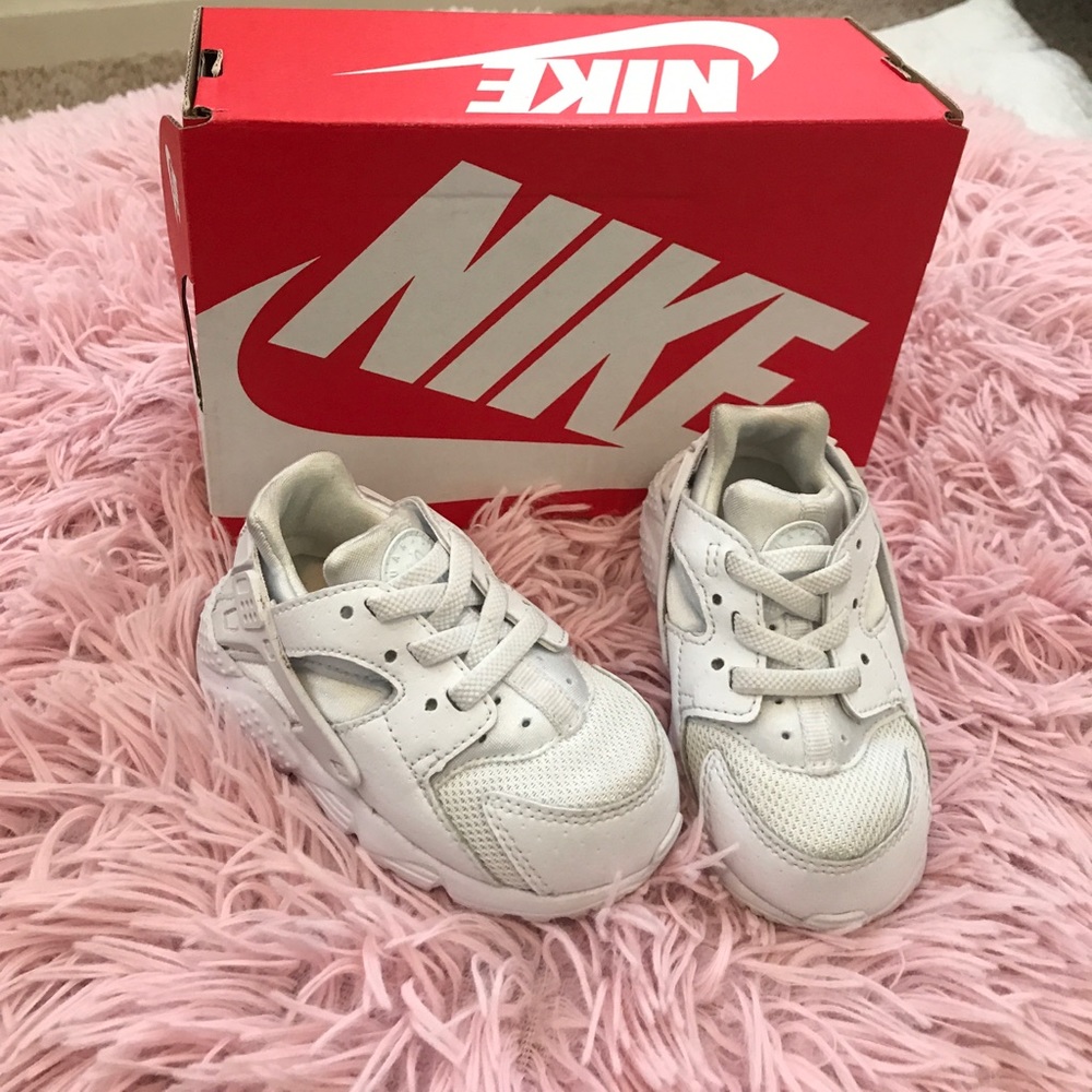 Nike unisex toddler Hurraches