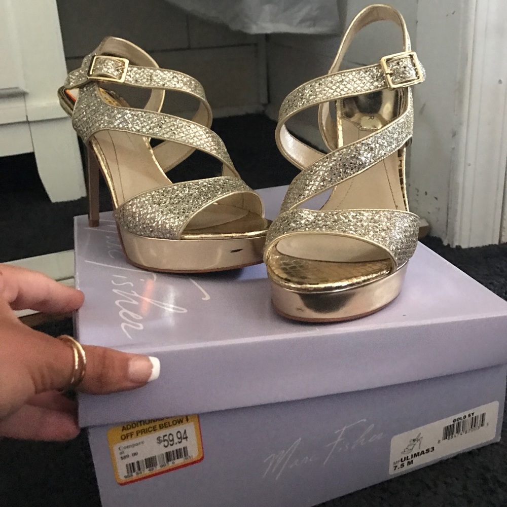 Heels - Picture 3 of 3
