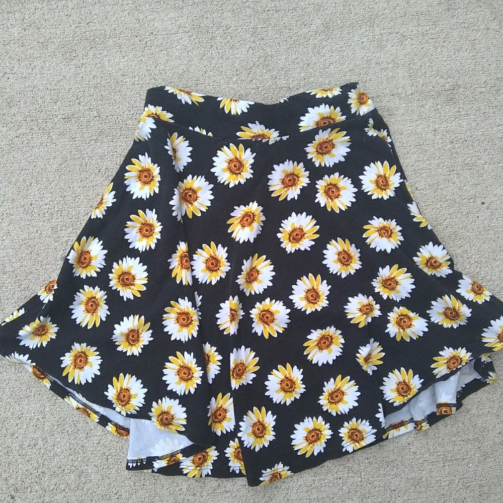 Flowy High Waisted Hipster Skirt
