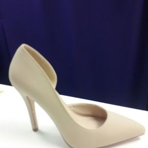 👠NEW👠 Charlotte Russe nude pumps