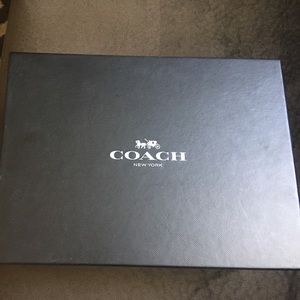 Coach Pumps