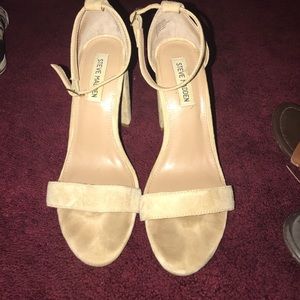 Steve Madden suede heels