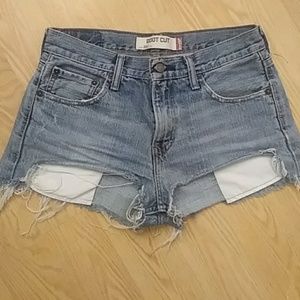 Urban Outfitters, Urban Renewal cutoffs