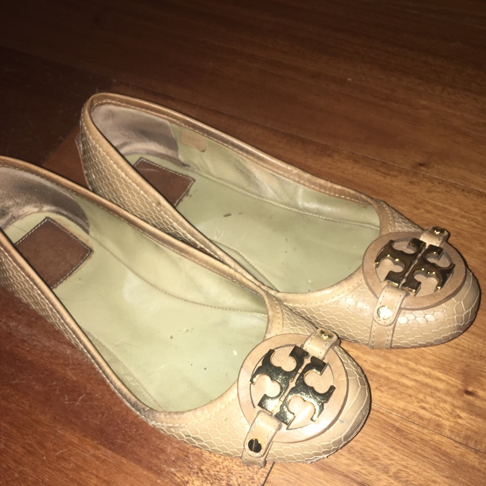 Authentic Tory burch flats- size 7