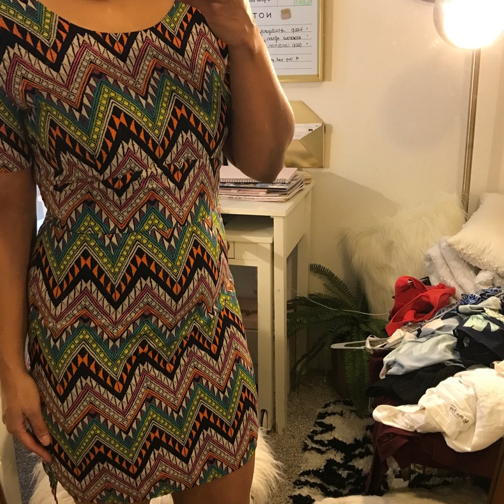 🌻 Aqua @ Bloomingdale's Tribal Print Dress