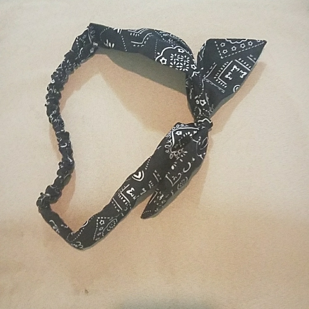 NWOT Forever 21 head band!