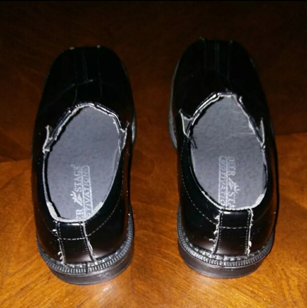 Shoe's - Picture 2 of 4
