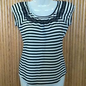 👚 SALE 👚 CUTE TOP