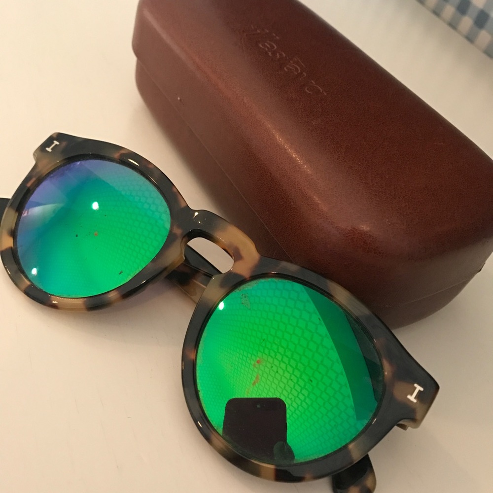 Illesteva Leonard Sunglasses Tortoise w/ Green
