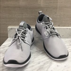 Women's Nike Roshe Two Size 6, 7, & 8 Wolf Grey