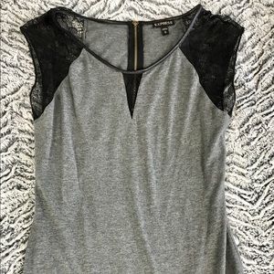 Express grey shirt with leather and lace
