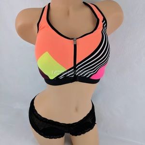 Victoria's Secret knockout front close sports bra