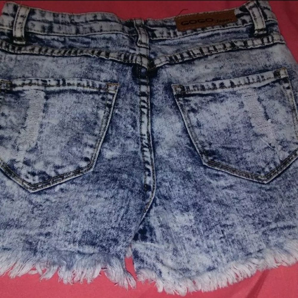 Short's - Picture 2 of 2