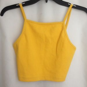 Yellow Crop Tank 💛🐝