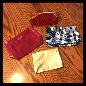 MAKE UP BAG BUNDLE!!