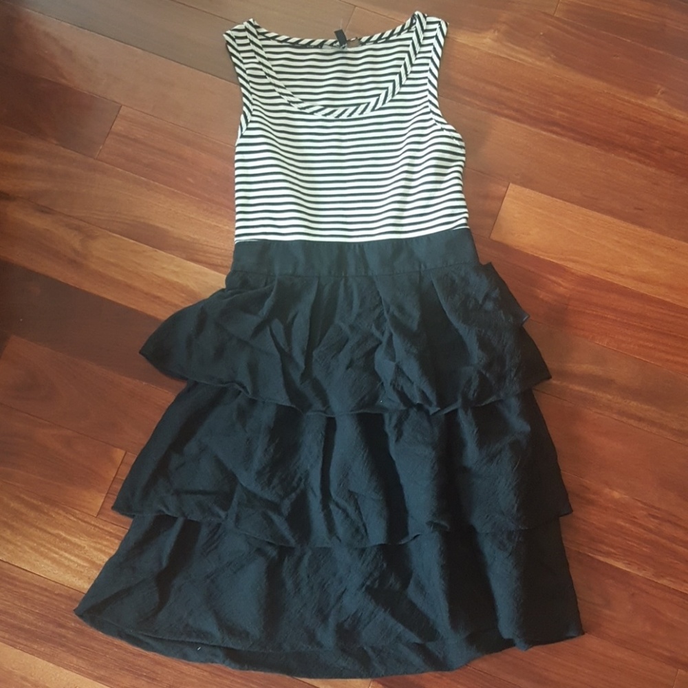 Bcbgmaxazria dress