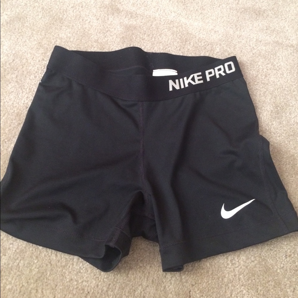 Nike pro women's compression shorts
