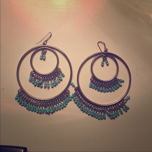 Bundle of earrings - Picture 2 of 2