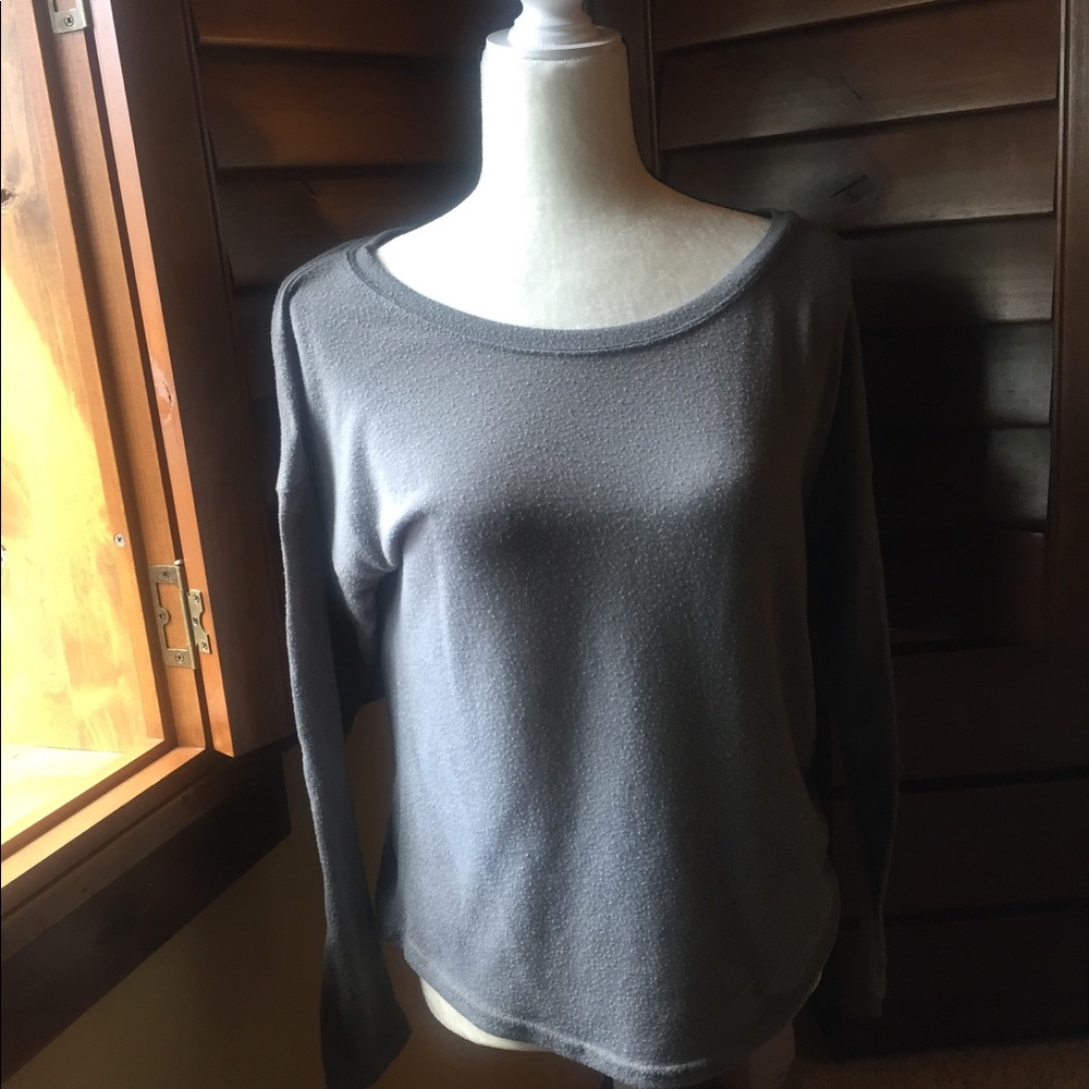 Basic Grey Scoopneck