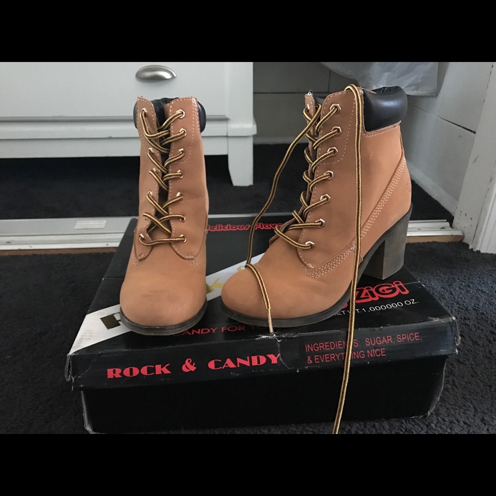 High heel boots