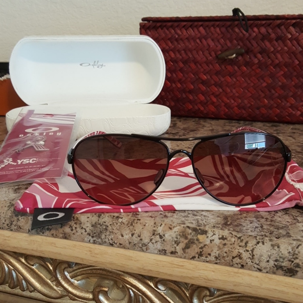 Oakley black feedback