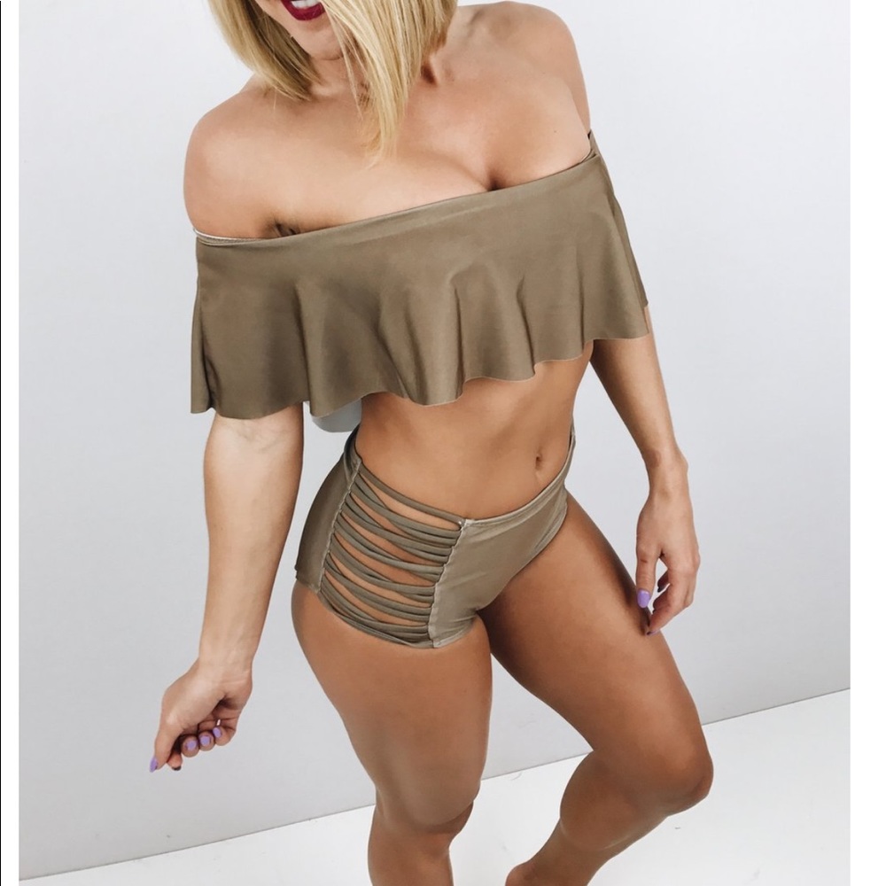 New with out tag swim suite!