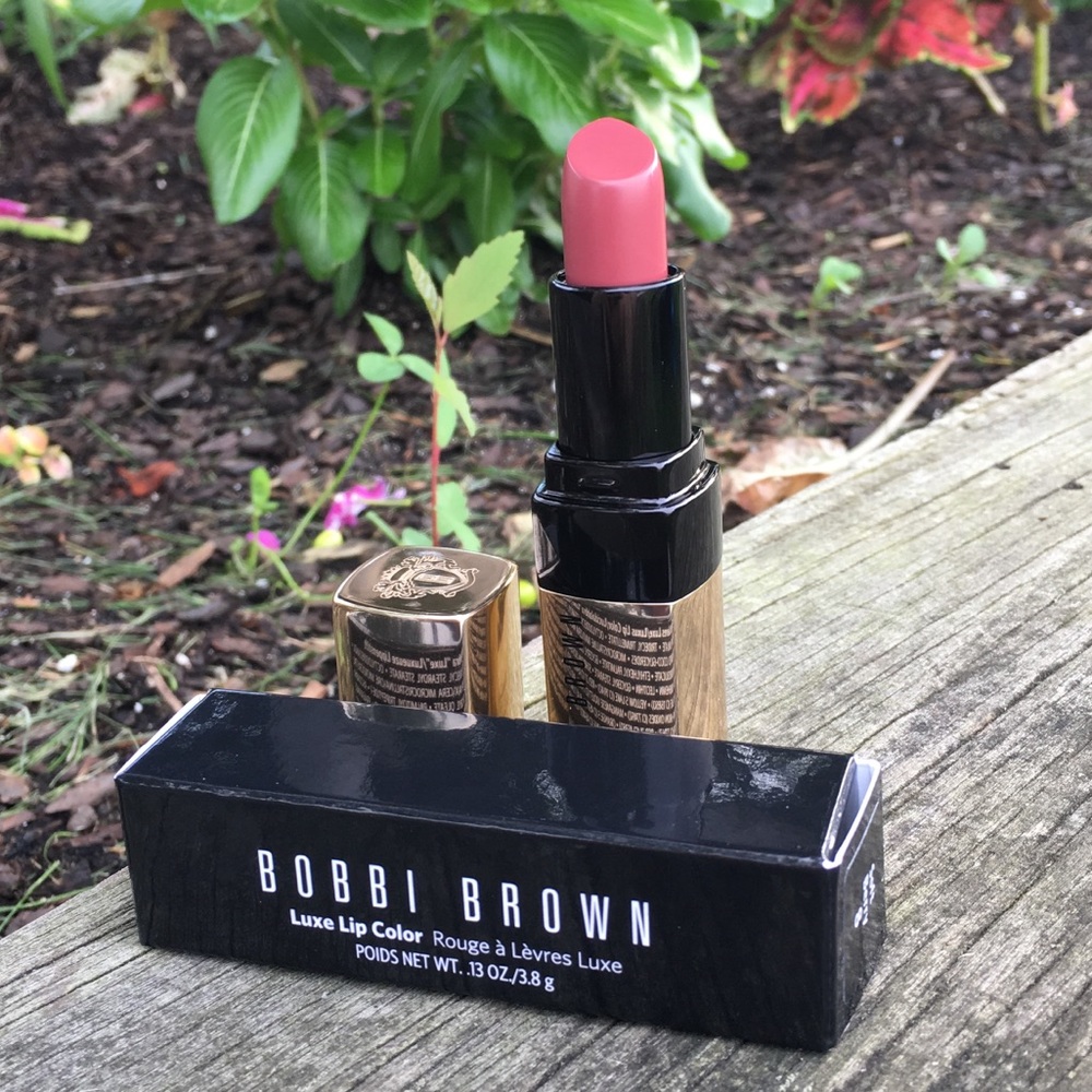 Bobbi Brown Luxe Lipstick- Shade 8, Soft Berry