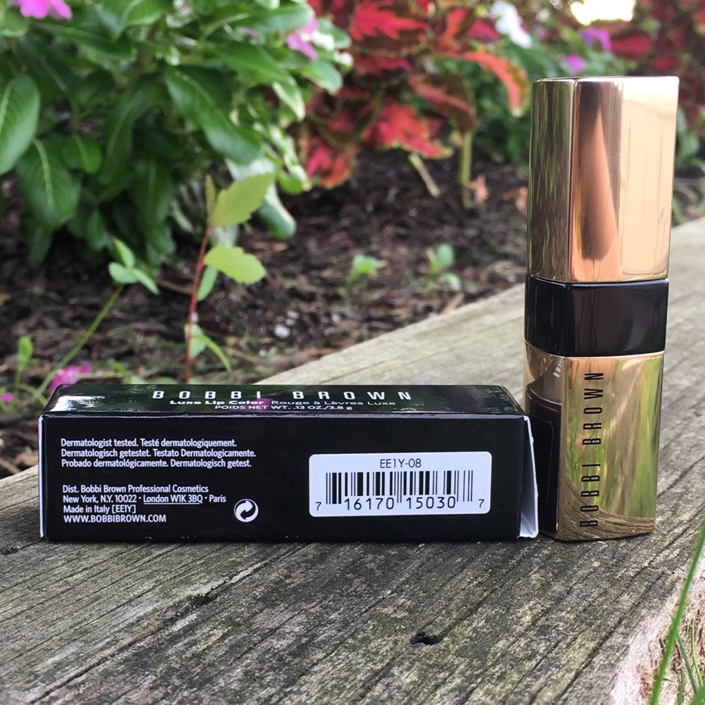 Bobbi Brown Luxe Lipstick- Shade 8, Soft Berry - Picture 3 of 3