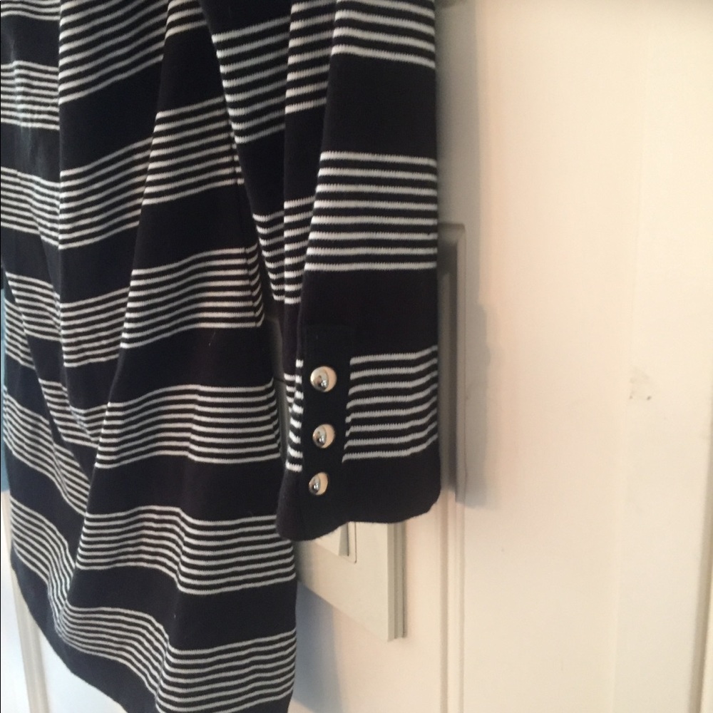 Cowl neck black and white blouse