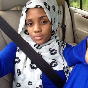 Meet your Posher, Sharifay