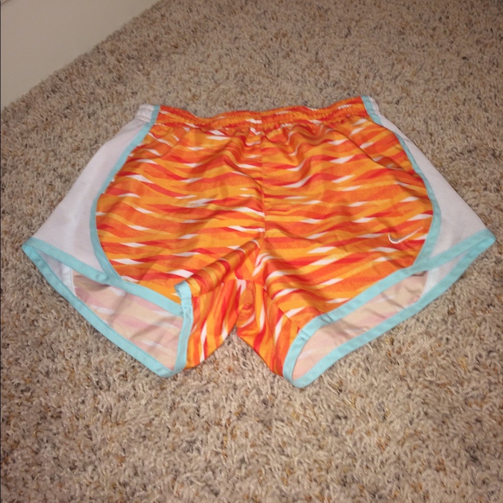 kids nike shorts