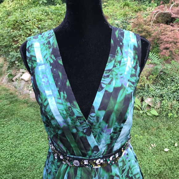 Vera Wang dress - Picture 2 of 5