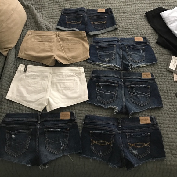 Bundle of 7 pairs of Abercrombie & Fitch shorts - Picture 2 of 4
