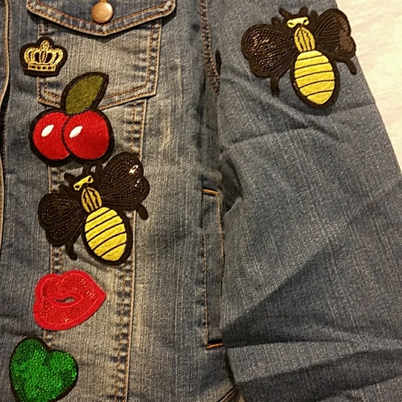 Jeans jacket with patches - Picture 4 of 6