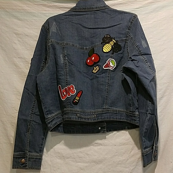 Jeans jacket with patches - Picture 5 of 6