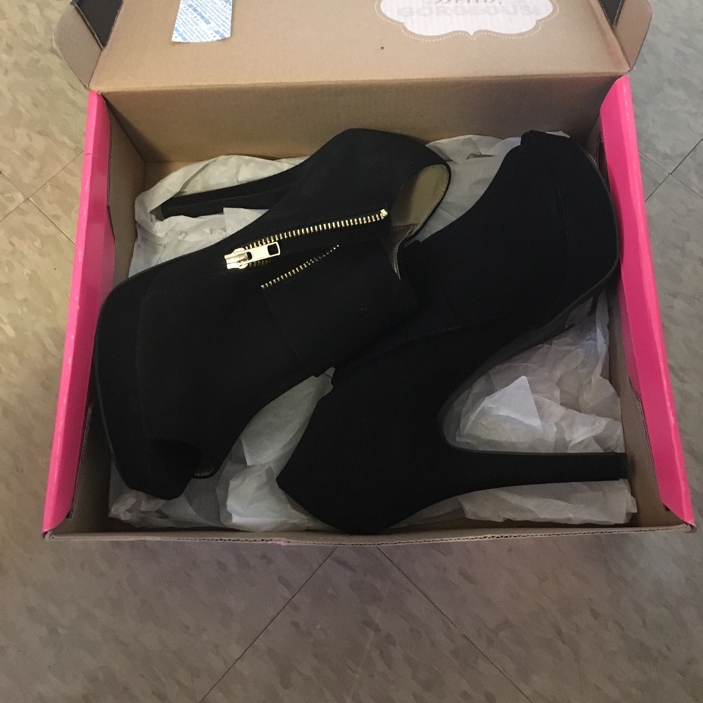 Charlotte Russe black heels