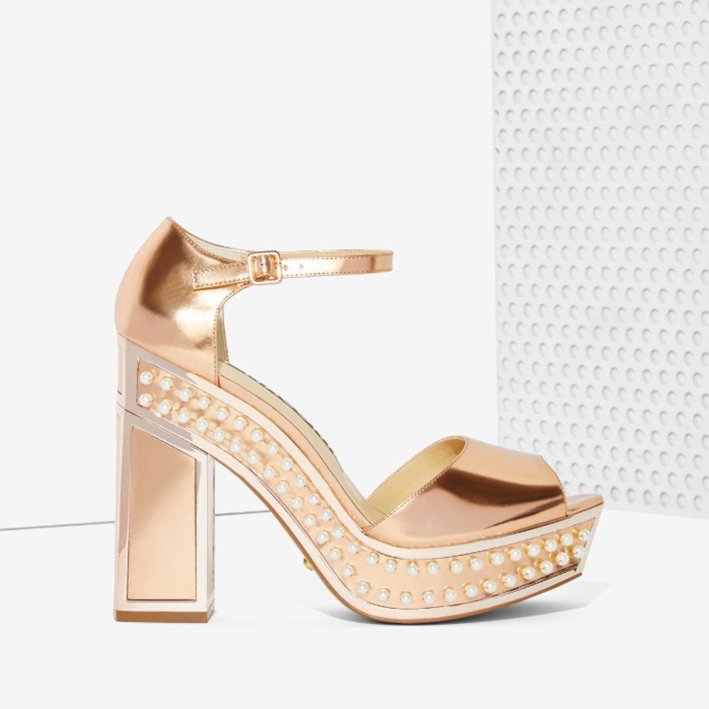 Nasty Gal x Kat Maconie Cherry - Picture 1 of 8