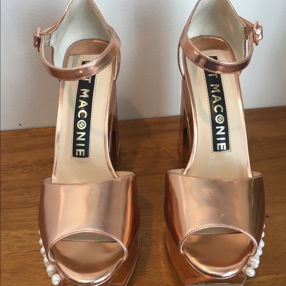 Nasty Gal x Kat Maconie Cherry - Picture 2 of 8