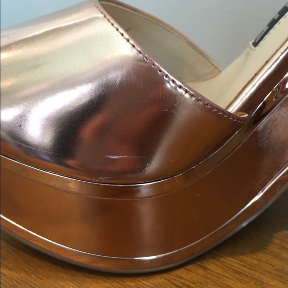 Nasty Gal x Kat Maconie Cherry - Picture 6 of 8