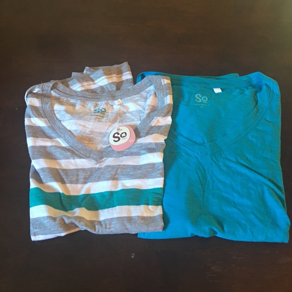 Lot of 2 short sleeve tees