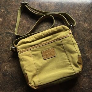 💥 Last Chance! 💥 Green Fossil Crossbody