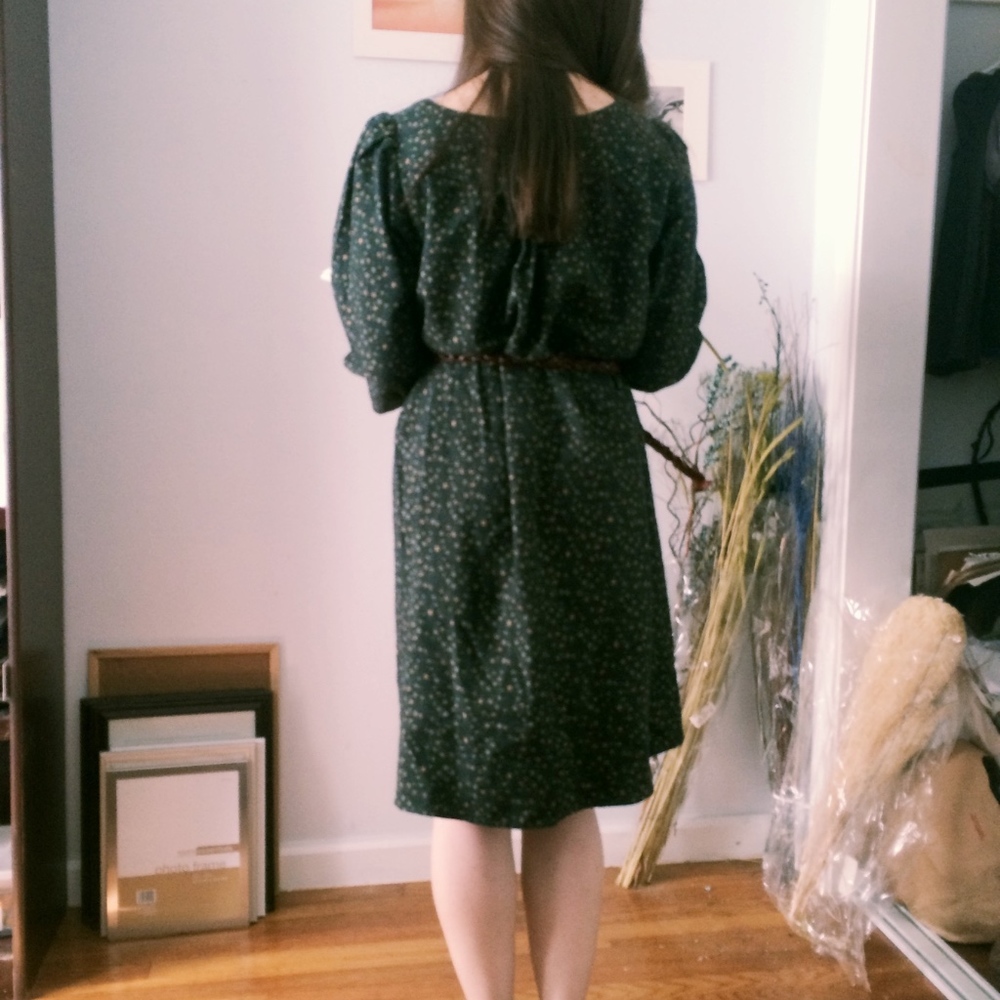 [SOLD] Zipia Deep Forest Green Floral Dress