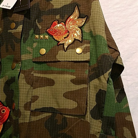 Camouflage jacket with patches - Picture 4 of 8