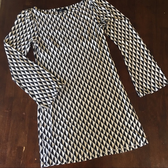 Tart Dresses & Skirts - Tart long sleeve bodycon dress