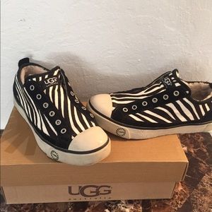 Zebra 7.5 Ugg shoes