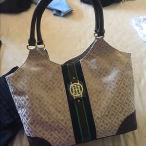 Tommy Hilfiger purse brand new