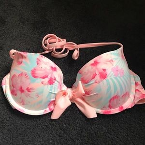 Hollister bikini top