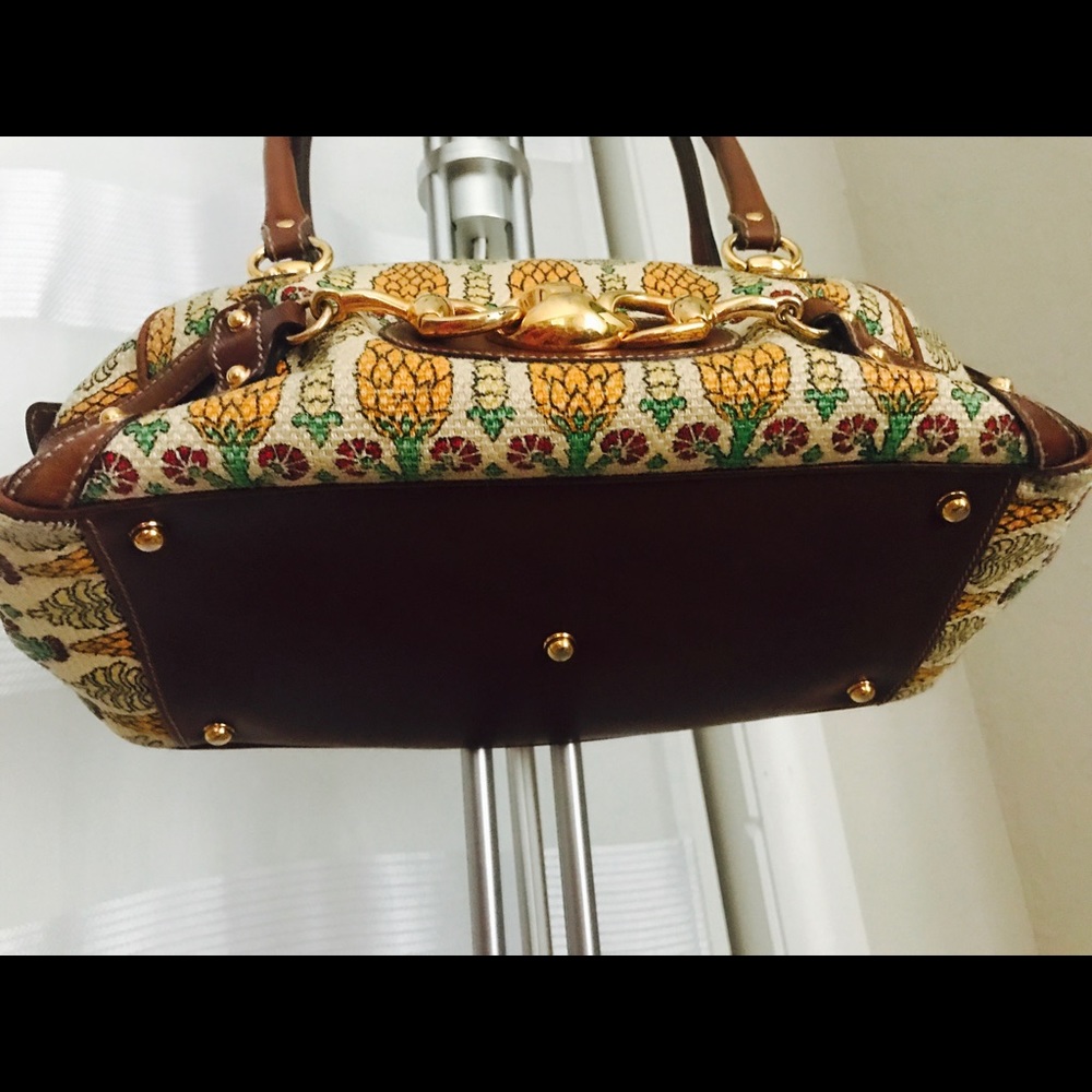 Gucci Purse Tote 👜 ❤️❤️❤️❤️ - Picture 3 of 6